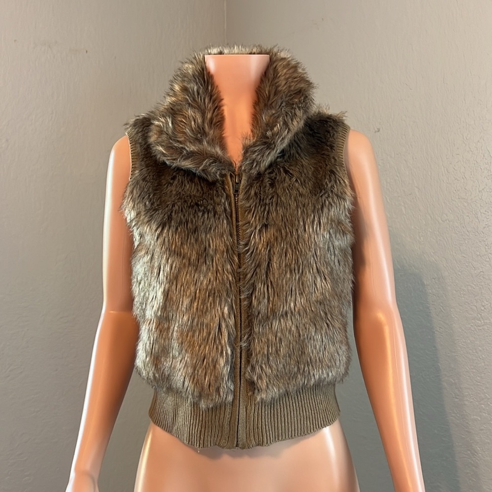 COPY - Arizona Jean Com. Faux Fur Vest Sweater Pre-Owned #313 Size: M Casual Fa…